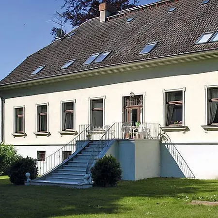 Gutshaus Neu Wendorf Sanitz