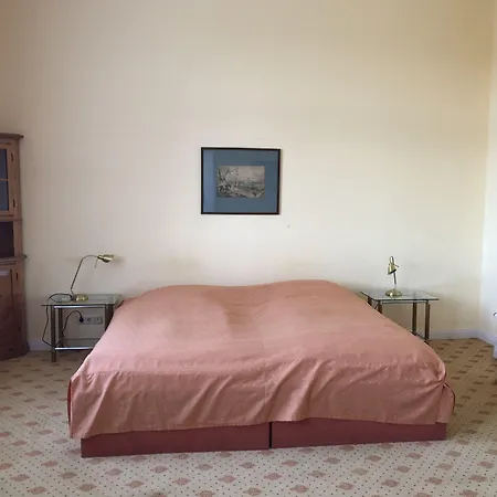 Guest house Gutshaus Neu Wendorf 3*