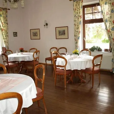 Vendégház Gutshaus Neu Wendorf 3*