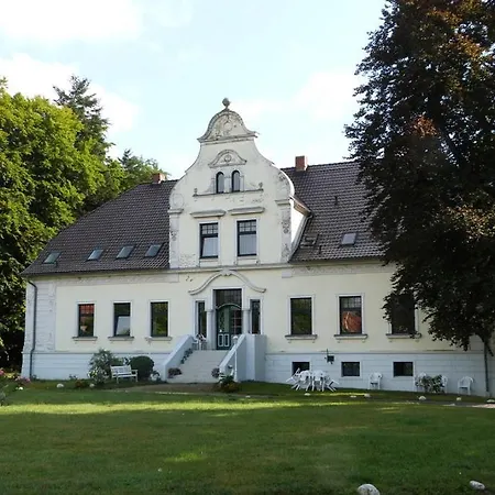 Gutshaus Neu Wendorf Penzion Sanitz